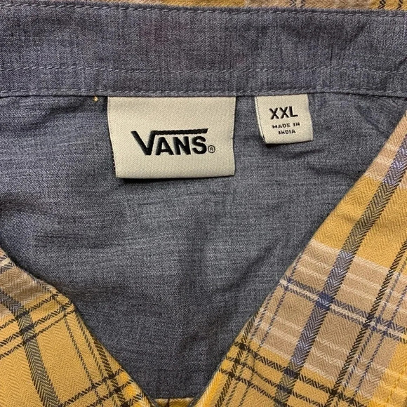 Vans Button Down Plaid Shirt NWT - Picture 9 of 10